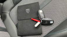 Peugeot 3008 1.6 Hybrid 225 Allure 5dr e-EAT8 Estate